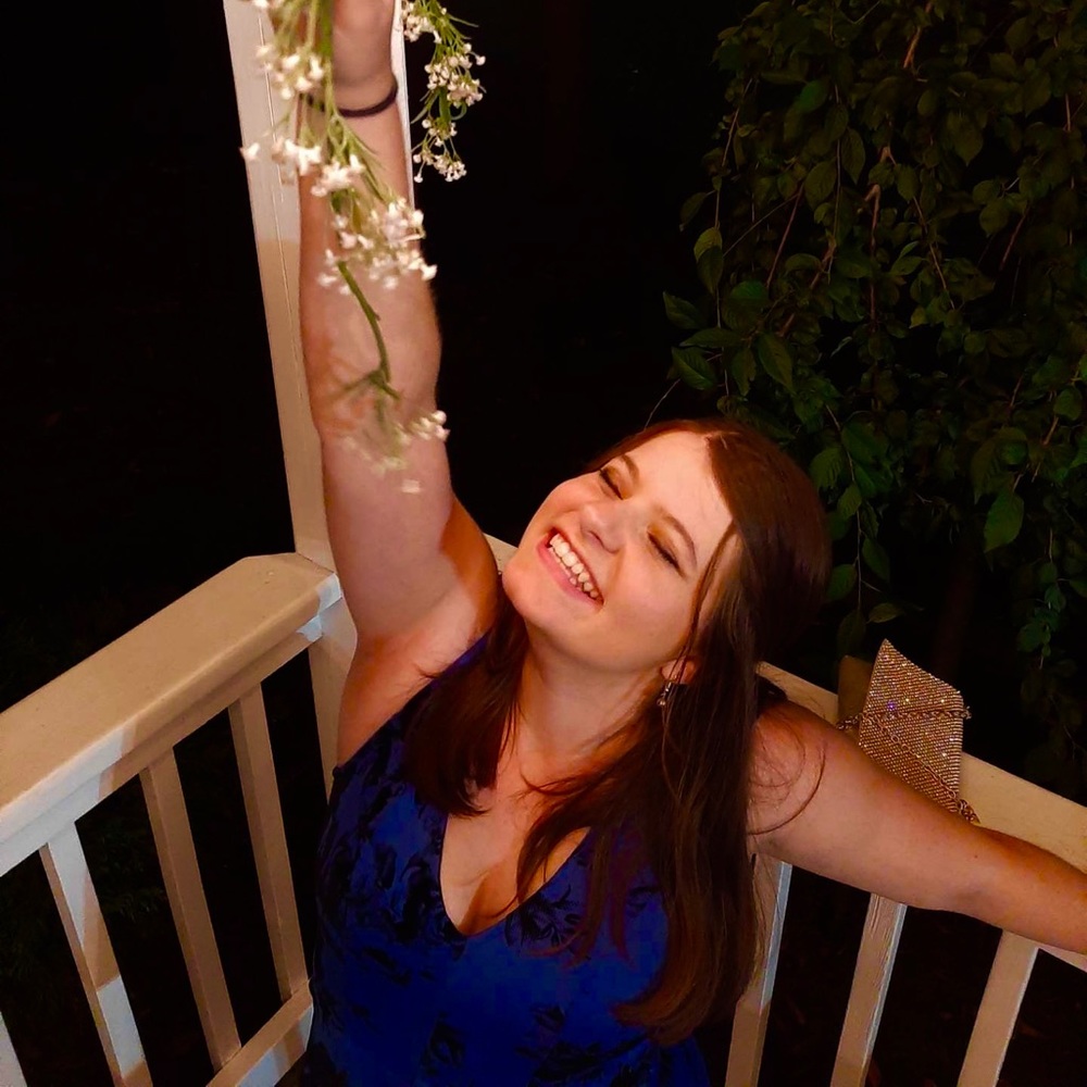Meet your Posher, Angela